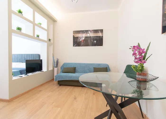 Apartment 2 *